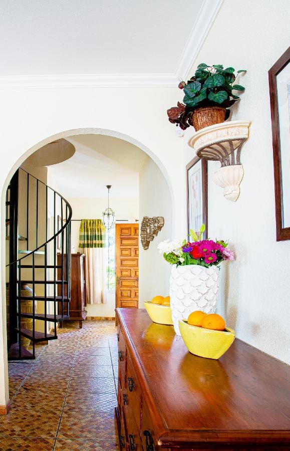 Granadas Villa Marbella